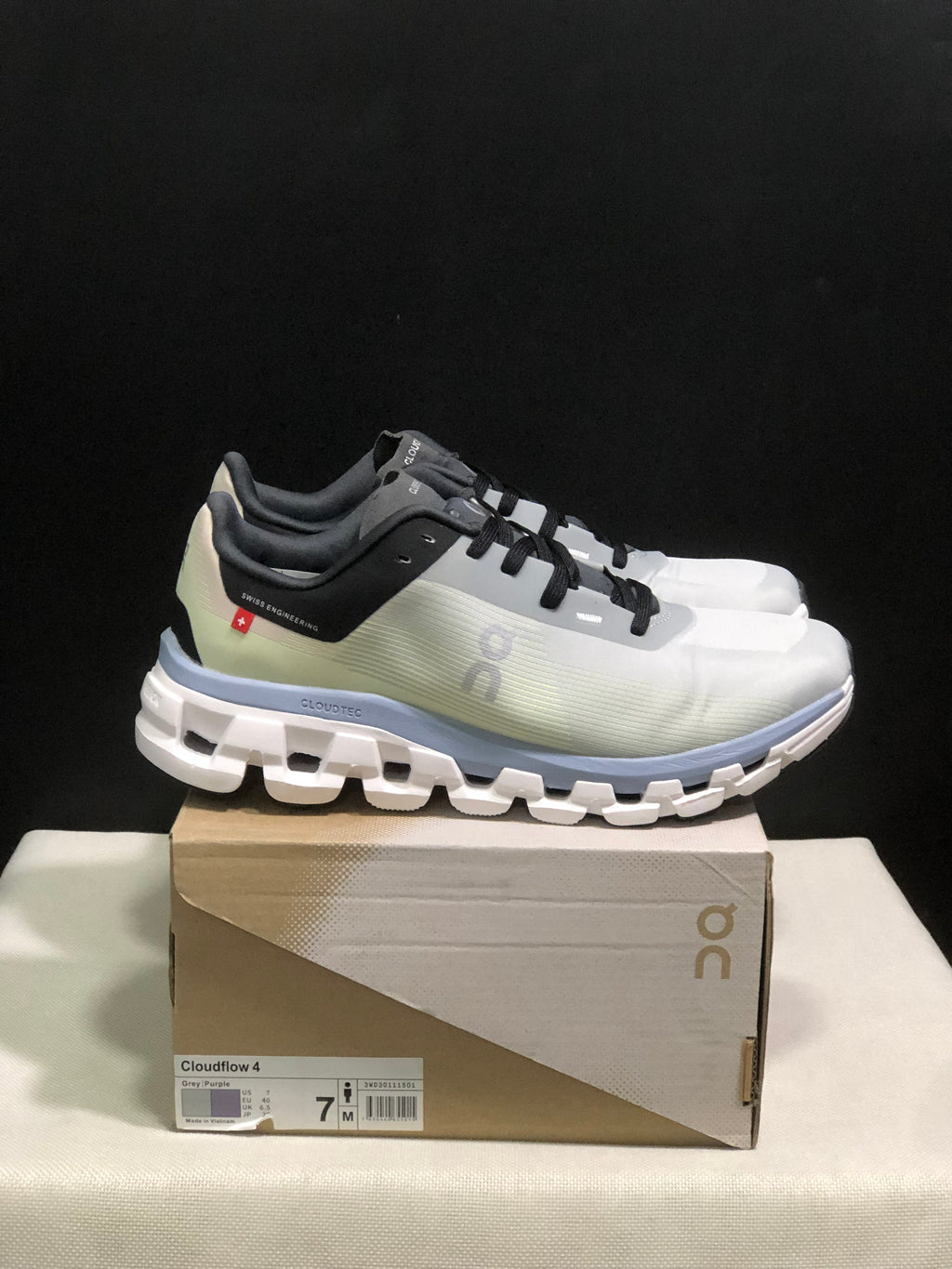 On Running Cloudflow 4 Shock-Absorbing And Wear-Resistant Running Shoes Fade/Wisteria
