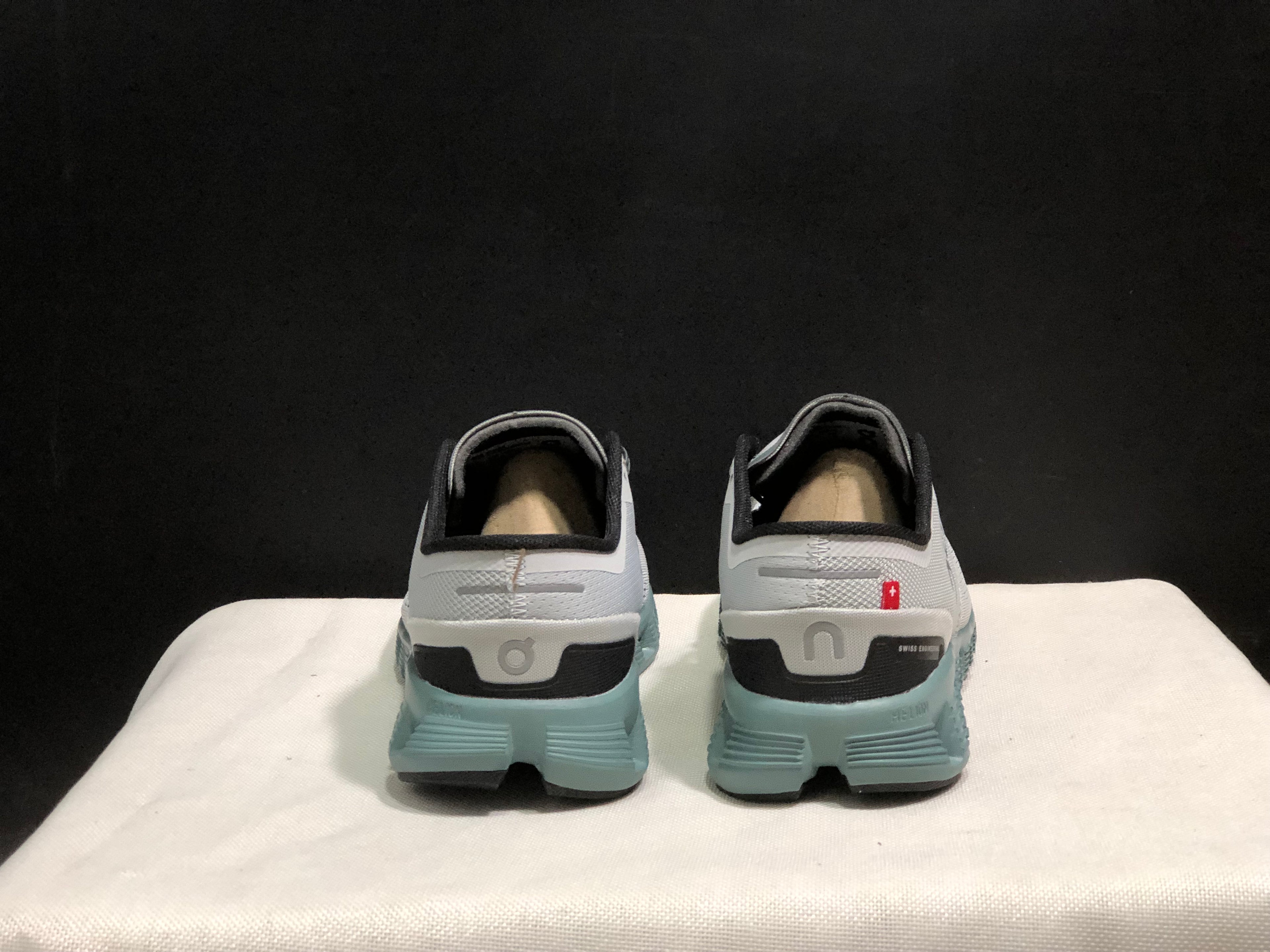 On Running Cloud X Lightweight Running Shoes Glacial Ash