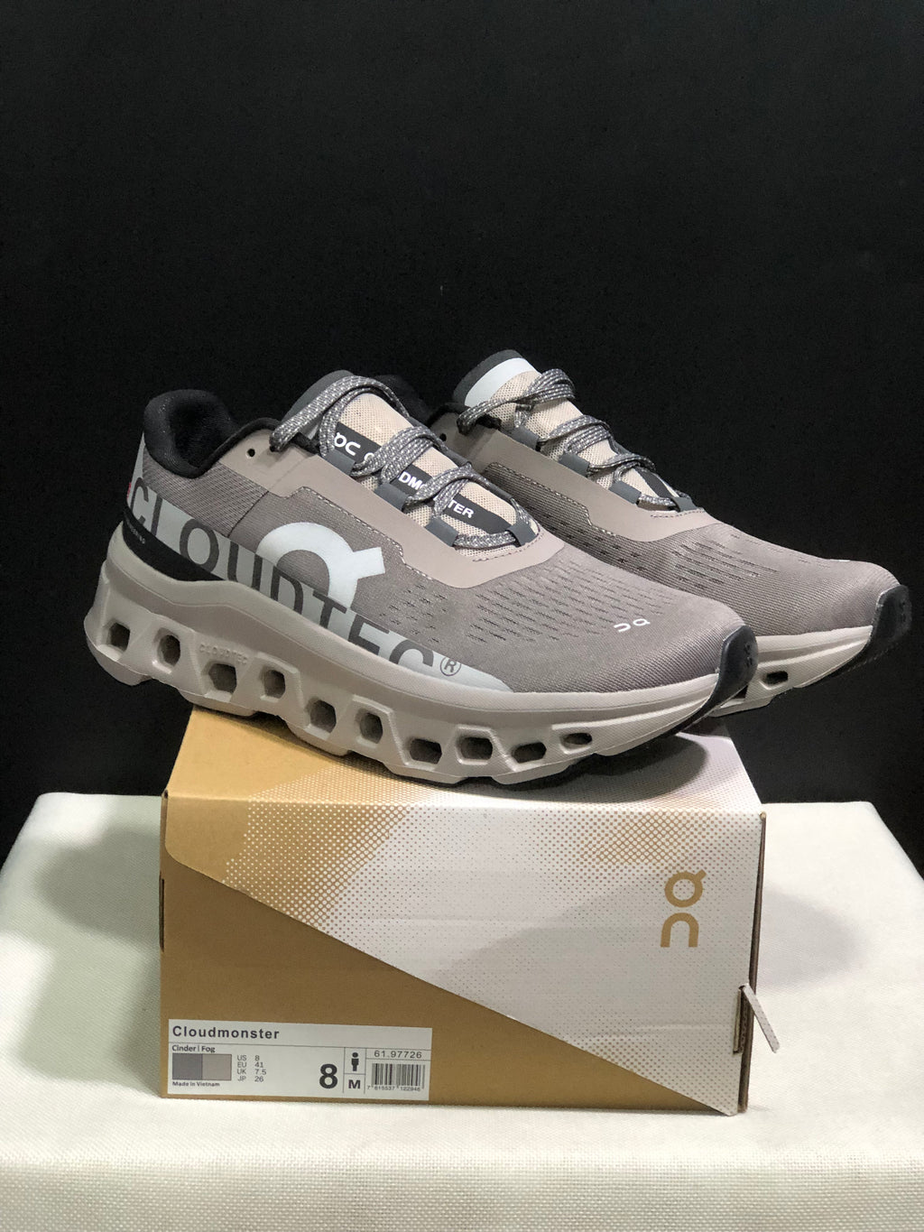 On Running Cloudmonster Anti-Slip Running Shoes Cinder/Fog