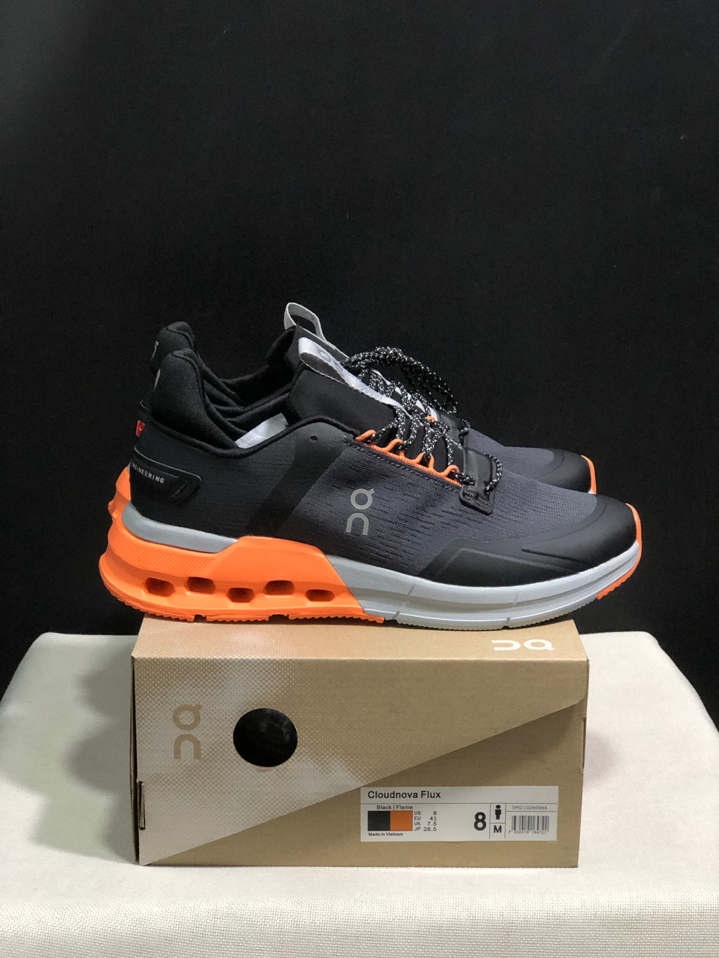 On Running Cloudnova Flux Comfortable Running Shoes Black/Flame