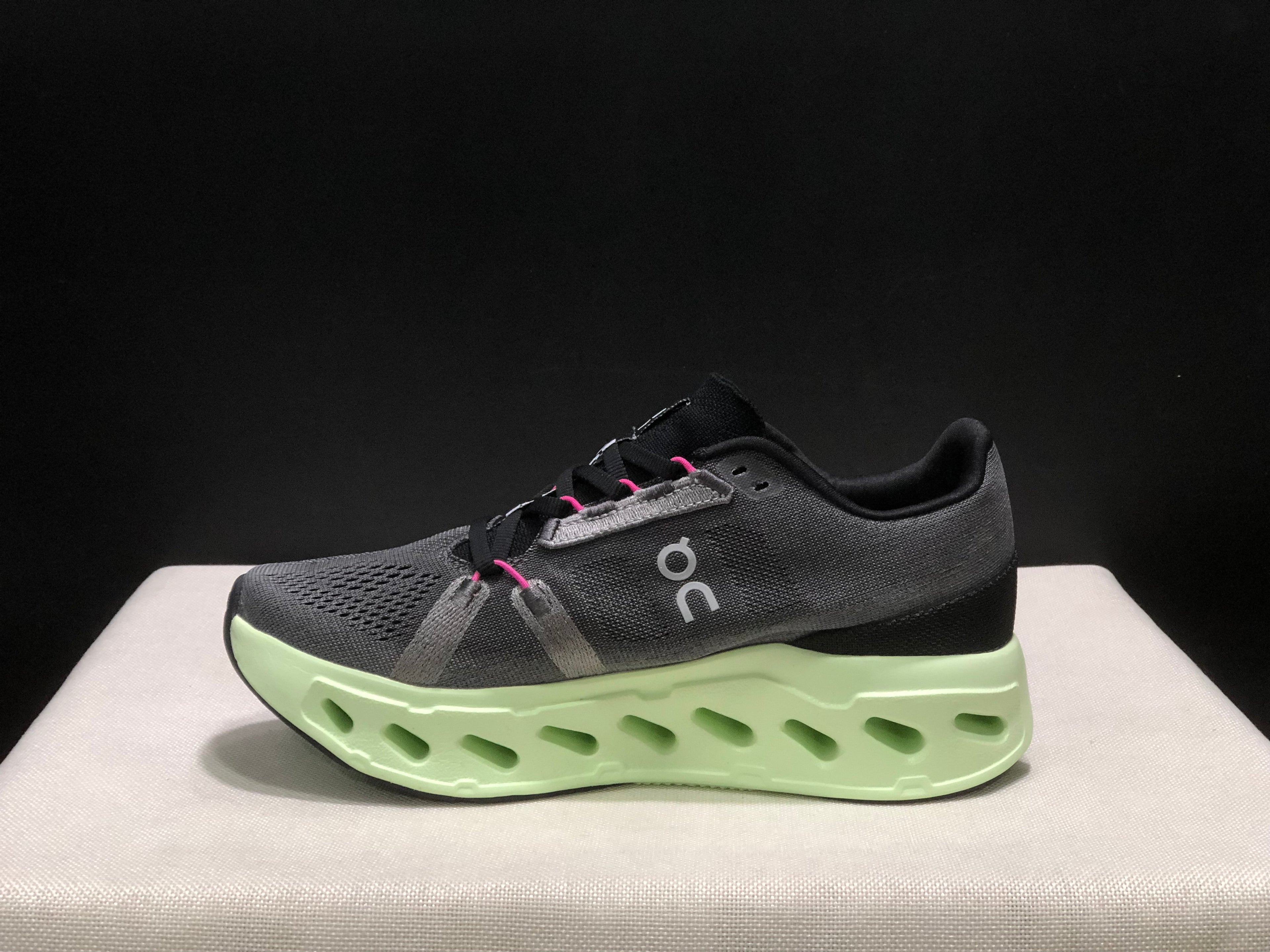 On Running Cloudeclipse Soft And Comfortable Running Shoes Grey/Light Green