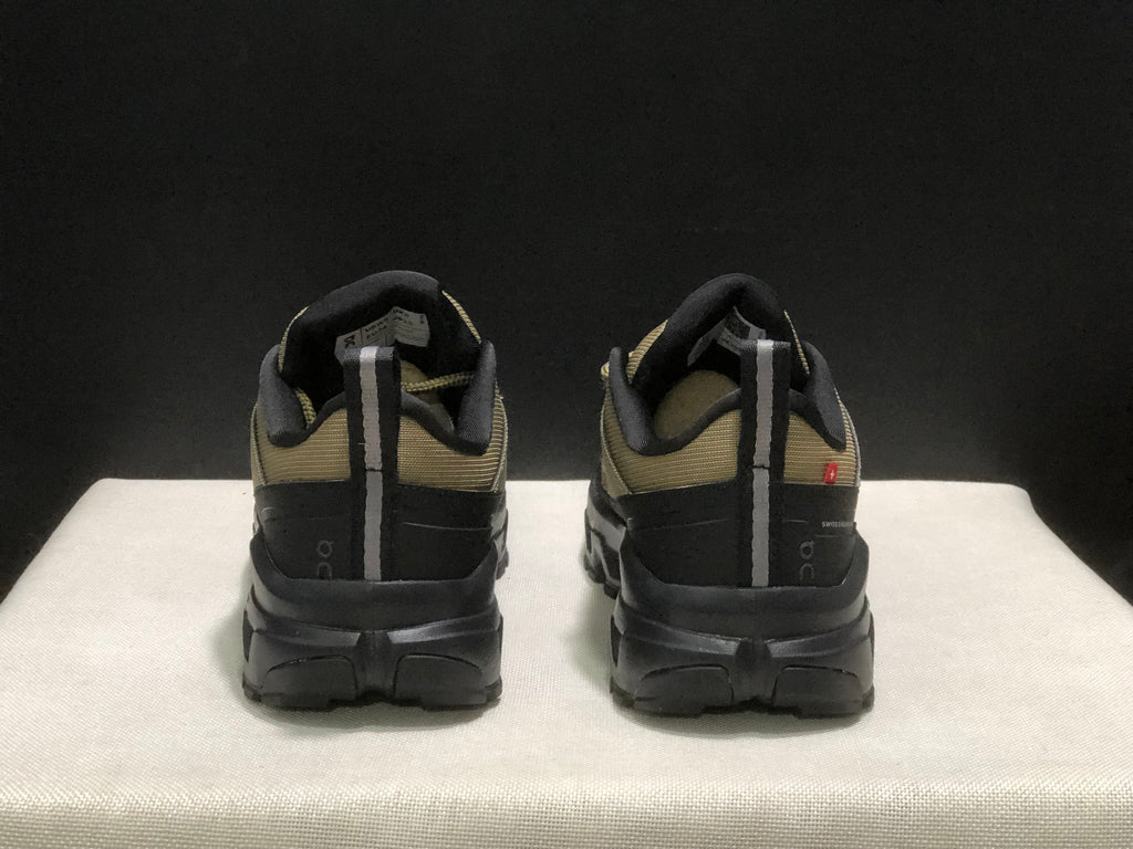 On Running Cloudrock Low WP Hiking Outdoor Shoes Hunter/Black
