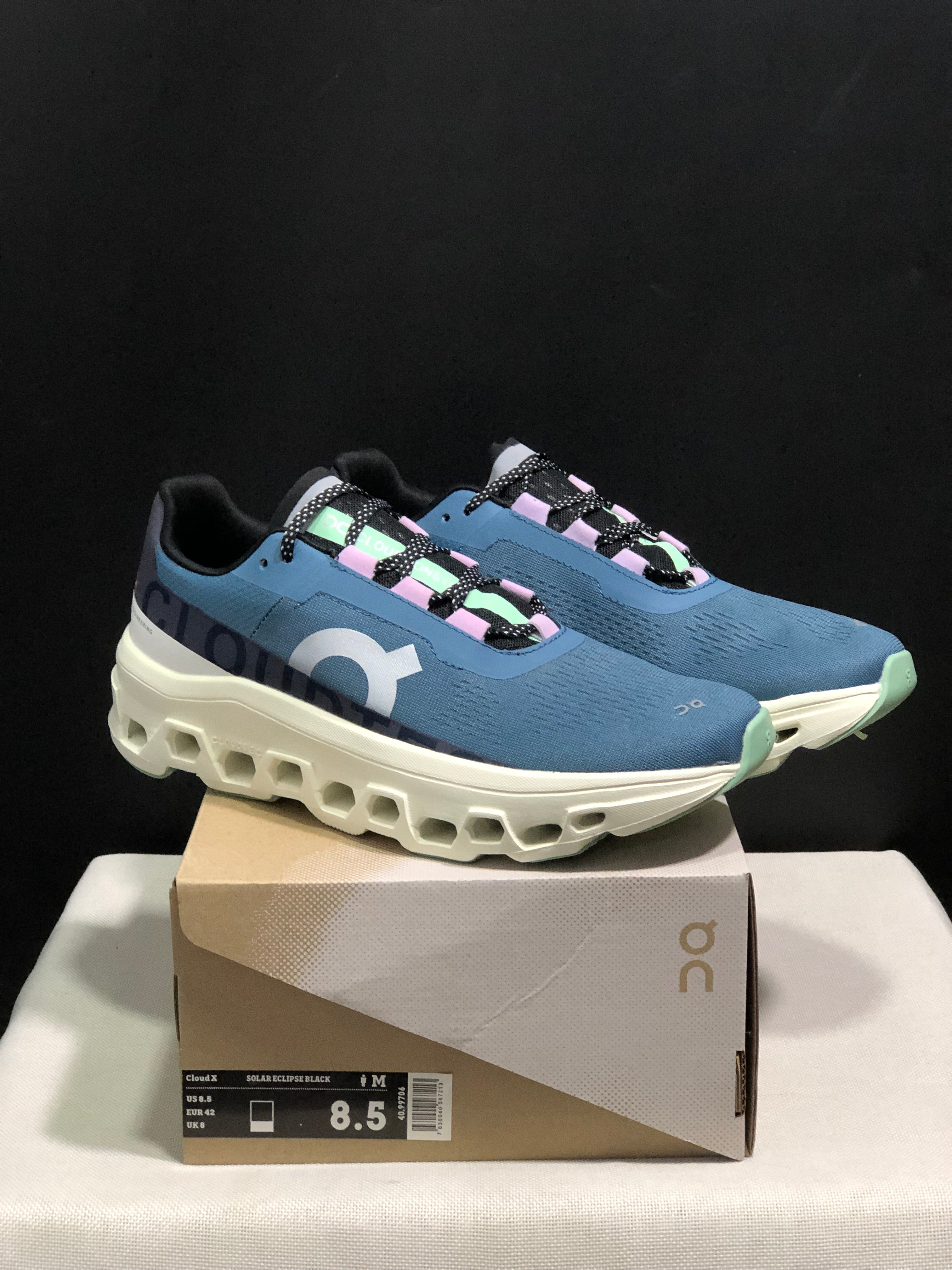 On Running Cloudmonster Anti-Slip Running Shoes Blue/Ivory