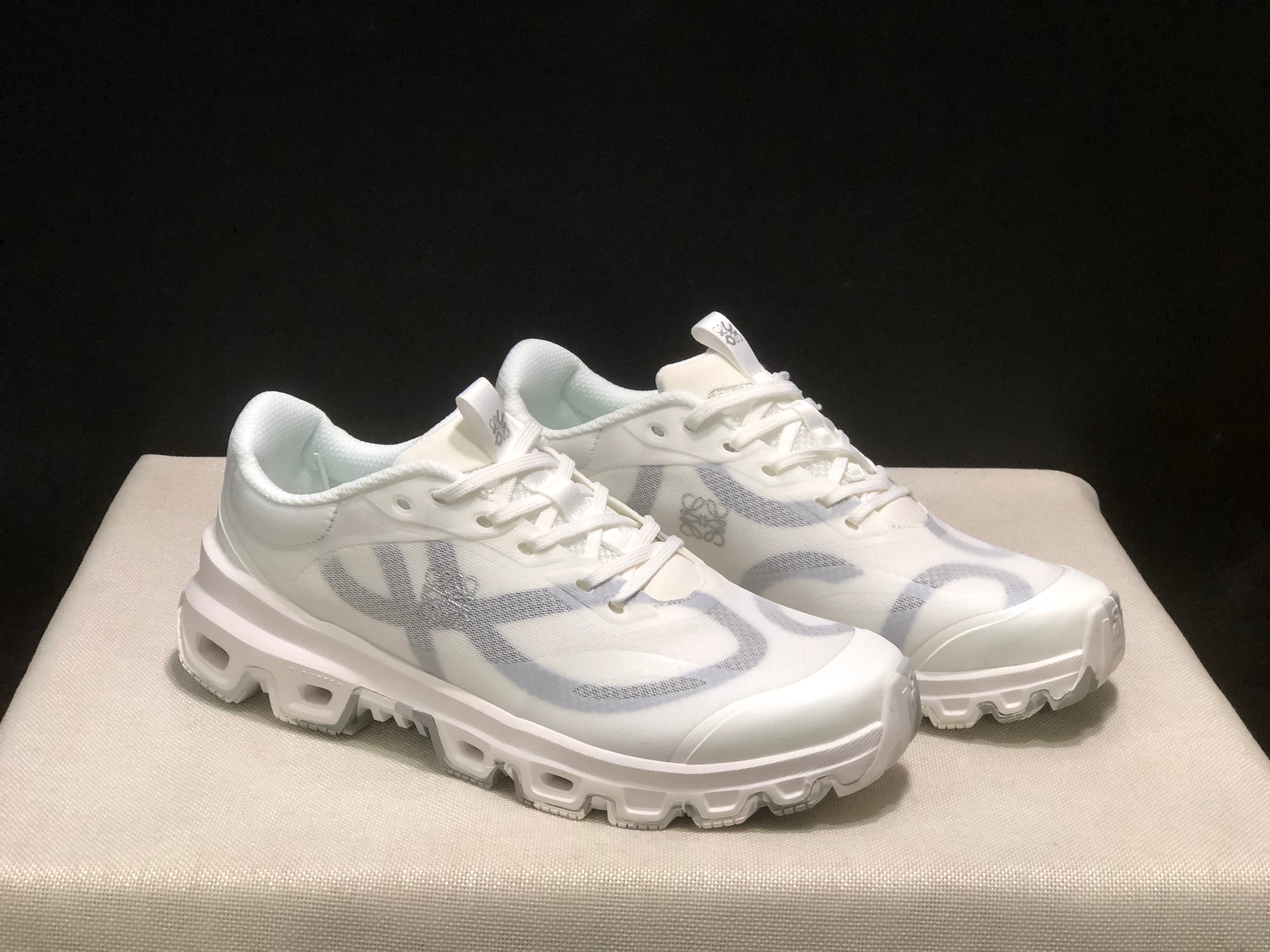 LOEWE x On Running Cloudventure 2.0 White Running Shoes Co-Signed Edition