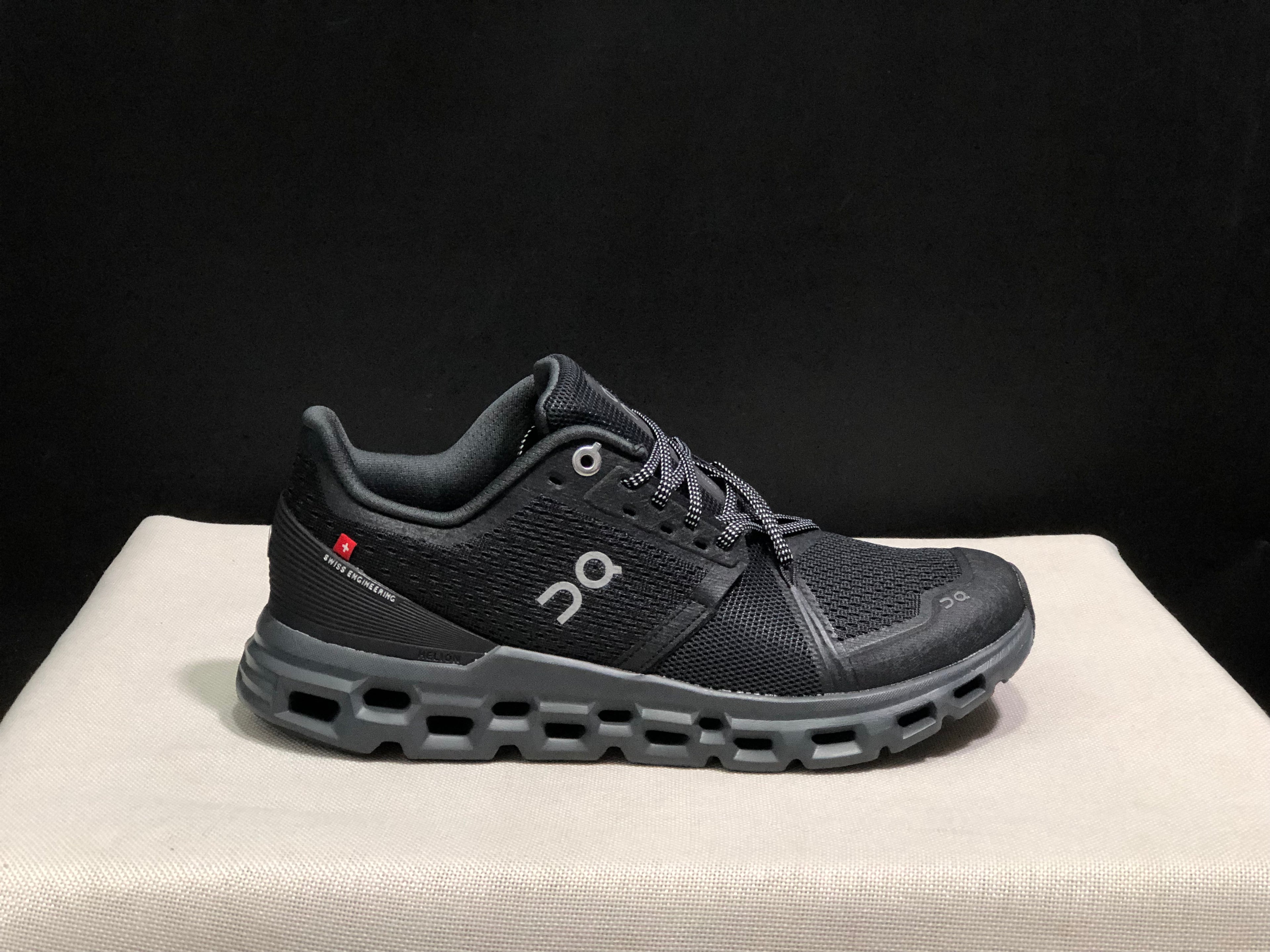 On Running Cloudstratus Shock-Absorbing And Breathable Running Shoes All Black