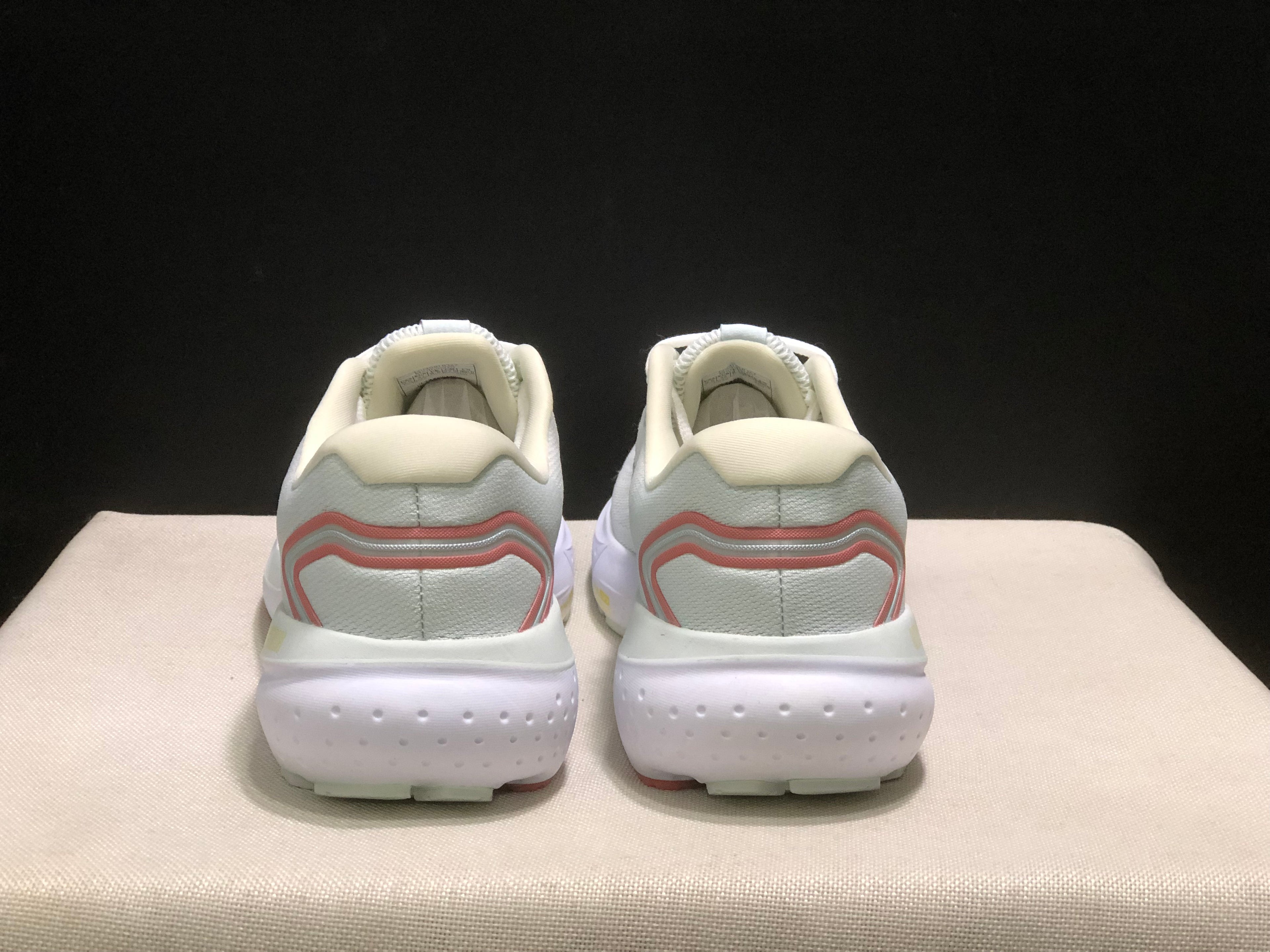 Brooks Glycerin 21 Low-top Casual Running Shoes Bright White